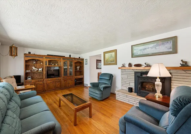 Photo 4 of Single family home for sale at 10820 E 18th Avenue, Spokane Valley, WA 99206 | MLS# 202620086 | Listing updated on 2026-09-18