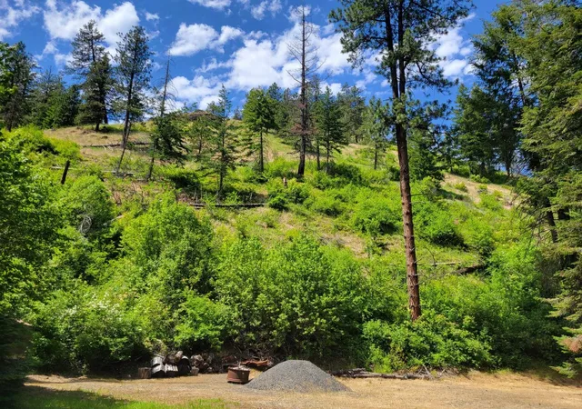 2nd image of 1338 N Touchet Rd, Dayton, WA 99328 | MLS# 202620091