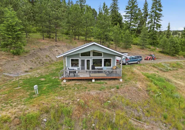 Homes for sale in Republic, WA | 292 E Knob Hill E Rd, Republic, WA 99166 | MLS# 202620092