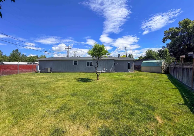 4th image of 580 S Madison St, Colville, WA 99114 | MLS# 202620108