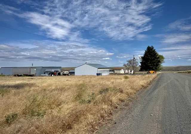 Homes for sale in Odessa, WA | 7603 N Coyote Heights Rd, Odessa, WA 99159 | MLS# 202620129