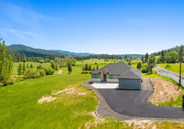 4th image of 19490 N Madison Rd, Mead, WA 99021 | MLS# 202620131