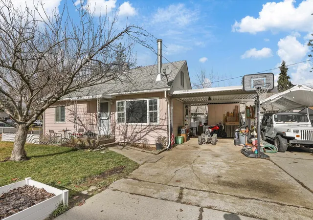 2nd image of 10505 E 10th Ave, Spokane Valley, WA 99206 | MLS# 202620142