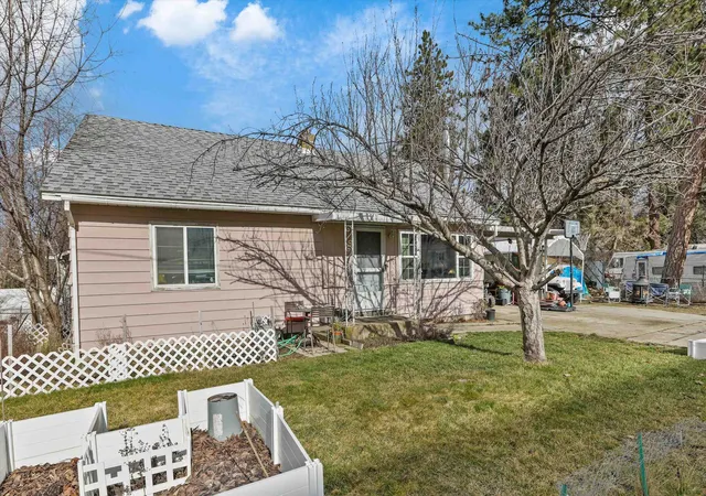 3rd image of 10505 E 10Th Ave, Spokane Valley, WA 99206 | MLS# 202620142
