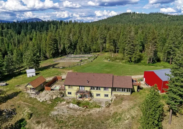 Homes for sale in Elk, WA | 704 Mccammon Rd, Elk, WA 99009 | MLS# 202620157