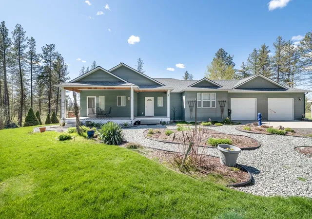 Homes for sale in Medical Lake, WA | 11320 S Stangland Rd, Medical Lake, WA 99022 | MLS# 202620176