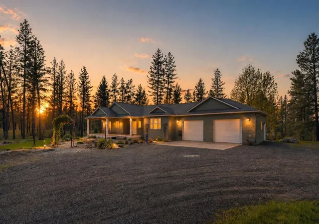 Homes for sale in Medical Lake, WA | 11320 S Stangland Rd, Medical Lake, WA 99022 | MLS# 202620176