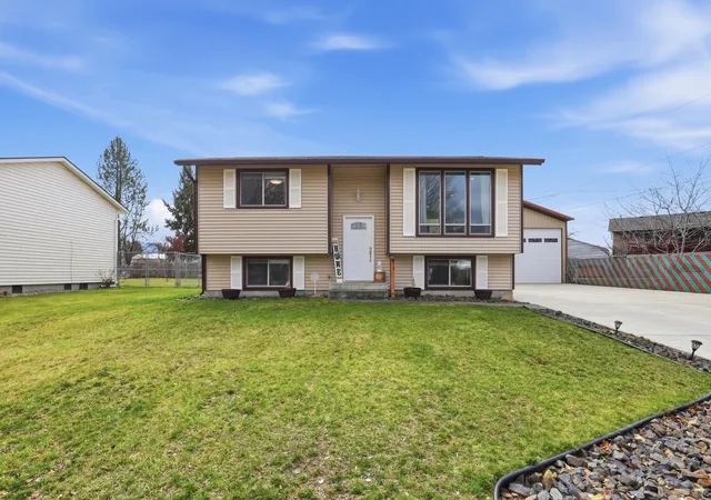 Homes for sale in Spokane Valley, WA | 18104 E Maxwell Ave, Spokane Valley, WA 99016 | MLS# 202620180