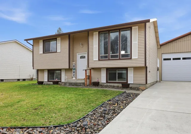 Homes for sale in Spokane Valley, WA | 18104 E Maxwell Ave, Spokane Valley, WA 99016 | MLS# 202620180