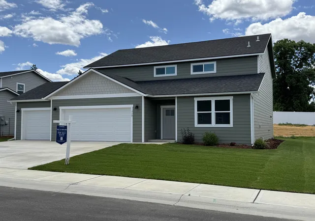 28th image of 710 E 4th St, Deer Park, WA 99006 | MLS# 202620233