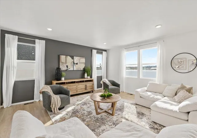 4th image of 710 E 4Th St, Deer Park, WA 99006 | MLS# 202620233