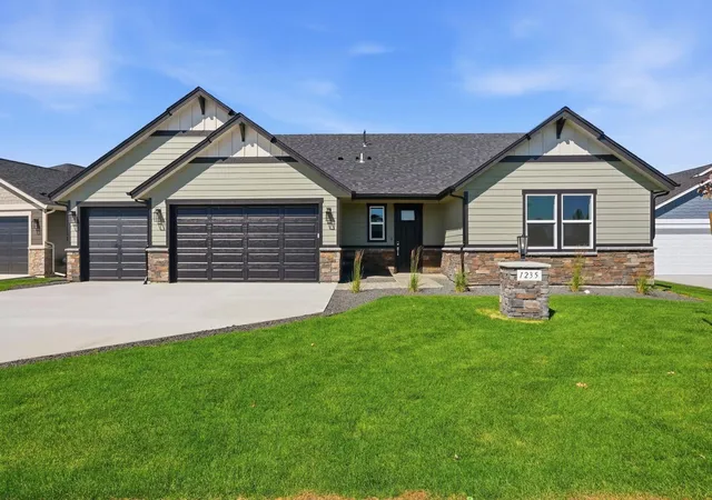 2nd image of 1235 N High Desert Dr, Deer Park, WA 99006 | MLS# 202620240