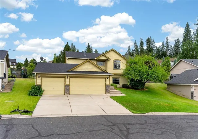 Photo 2 of Sale Pending at 12018 N Korey Ln, Spokane, WA 99218 | MLS# 202620249 | Listing updated on 2026-08-18