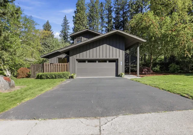 Photo 3 of Condo for sale at 1925 E Rockwood Blvd, Spokane, WA 99203 | MLS# 202620257 | Listing updated on 2026-07-30