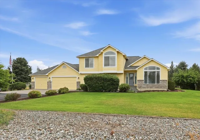 Homes for sale in Nine Mile Falls, WA | 17659 N Sunnyvale Dr, Nine Mile Falls, WA 99026 | MLS# 202620270