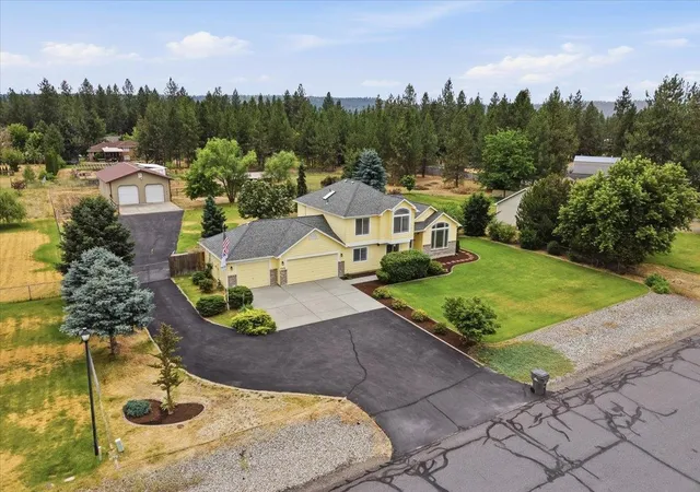 Homes for sale in Nine Mile Falls, WA | 17659 N Sunnyvale Dr, Nine Mile Falls, WA 99026 | MLS# 202620270