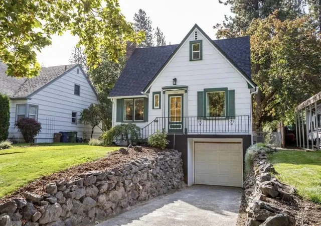 2nd image of 1018 E 17th Ave, Spokane, WA 99203 | MLS# 202620283
