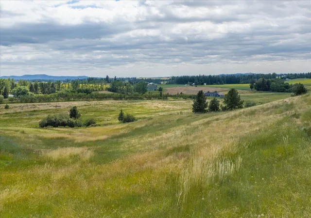 Photo 3 of Single family home for sale at 15927 E Macmahan Rd, Spokane, WA 99217 | MLS# 202620298 | Listing updated on 2026-10-24