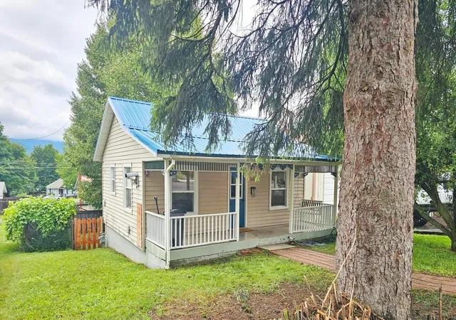 Homes for sale in Colville, WA | 308 S Hofstetter St, Colville, WA 99114 | MLS# 202620305