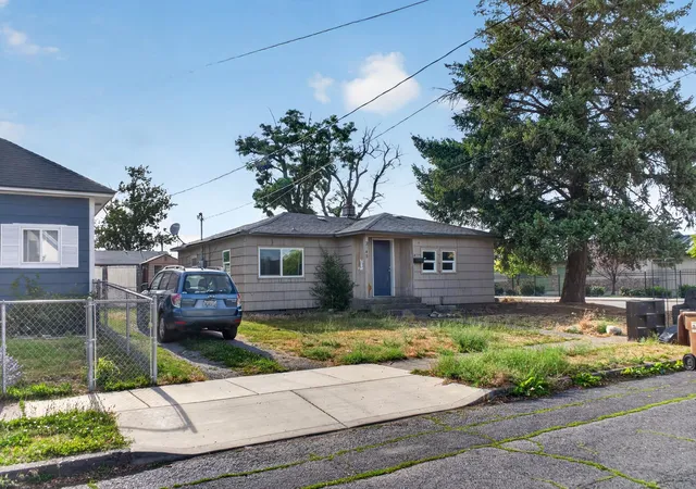 Homes for sale in Spokane, WA | 2443 N Wiscomb St, Spokane, WA 99207 | MLS# 202620316