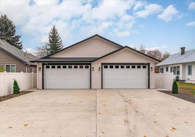 1st image of 11704 E Valleyway Ave, Spokane Valley, WA 99206 | MLS# 202620320