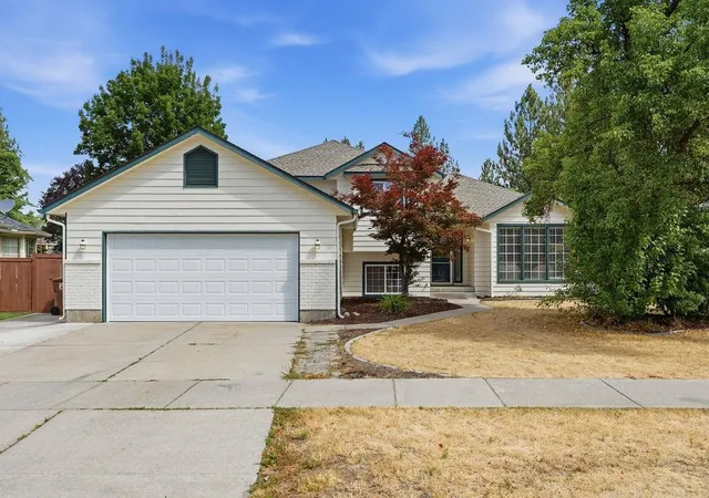 Single family home for sale at 6004 W Wind River Dr, Spokane, WA 99208 | MLS# 202620325