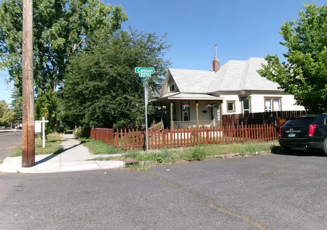 Photo 3 of Sale Pending at 2004 W Broadway Ave, Spokane, WA 99201 | MLS# 202620336 | Listing updated on 2026-09-10