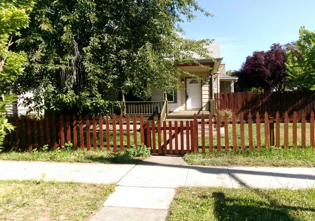 Photo 3 of Sale Pending at 2004 W Broadway Ave, Spokane, WA 99201 | MLS# 202620336 | Listing updated on 2026-09-10