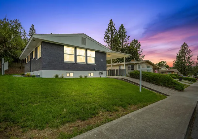 Photo 2 of Single family home for sale at 3816 E 15 Avenue, Spokane, WA 99223 | MLS# 202620342 | Listing updated on 2026-09-28