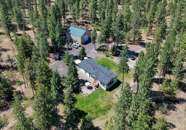 Photo 3 of Manufactured home for sale at 52551 E Whispering Pines Loop, Reardan, WA 99029 | MLS# 202620352 | Listing updated on 2026-07-29