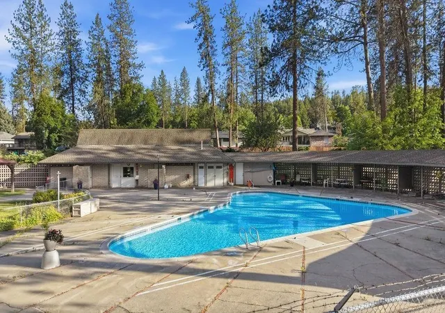 4th image of 1223 W Bellwood Dr, Spokane, WA 99218 | MLS# 202620355