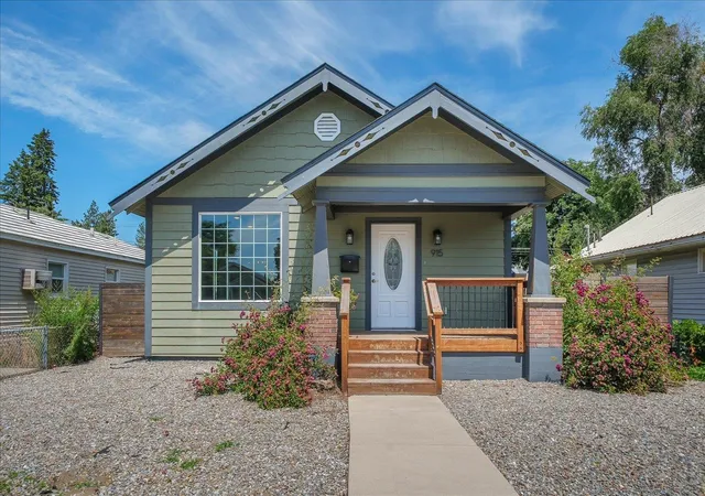 Homes for sale in Spokane, WA | 915 E Crown Ave, Spokane, WA 99207 | MLS# 202620358