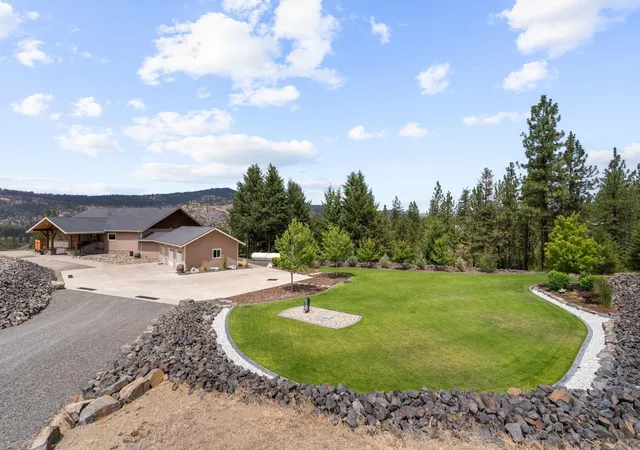Photo 2 of Single family home for sale at 21413 W S Bank Rd, Nine Mile Falls, WA 99026 | MLS# 202620362 | Listing updated on 2026-09-05