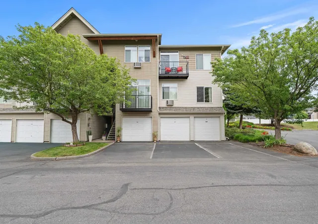Photo 2 of Sale Pending at 22855 E Country Vista Dr, Liberty Lake, WA 99019 | MLS# 202620368 | Listing updated on 2026-10-22