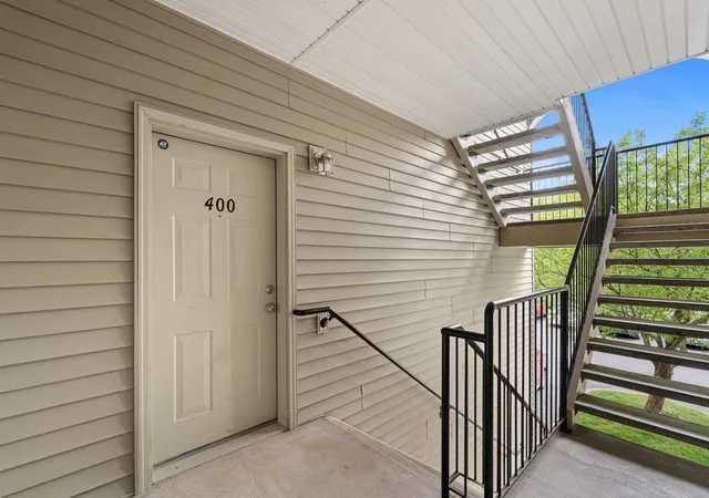 Photo 4 of Sale Pending at 22855 E Country Vista Dr, Liberty Lake, WA 99019 | MLS# 202620368 | Listing updated on 2026-10-22
