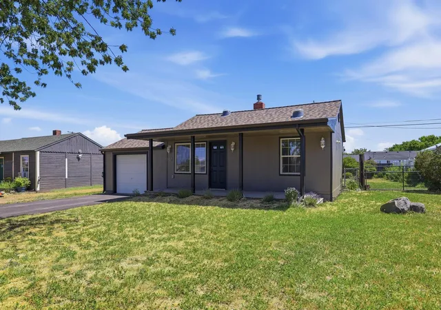 Photo 3 of Single family home for sale at 1107 S Lundstrom St, Airway Heights, WA 99001 | MLS# 202620386 | Listing updated on 2026-09-22