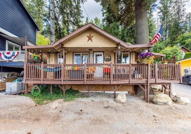 Homes for sale in Newman Lake, WA | 22807 E Park Beach Rd, Newman Lake, WA 99025 | MLS# 202620387