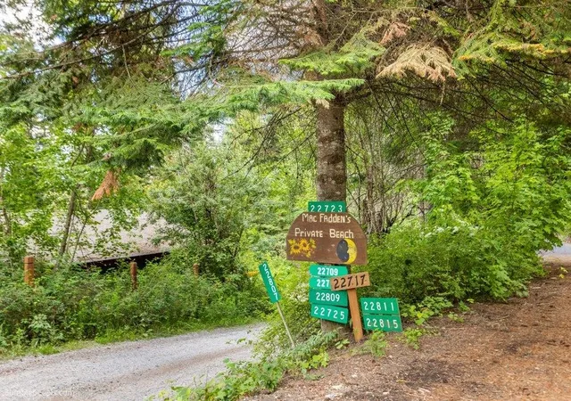 Homes for sale in Newman Lake, WA | 22807 E Park Beach Rd, Newman Lake, WA 99025 | MLS# 202620387