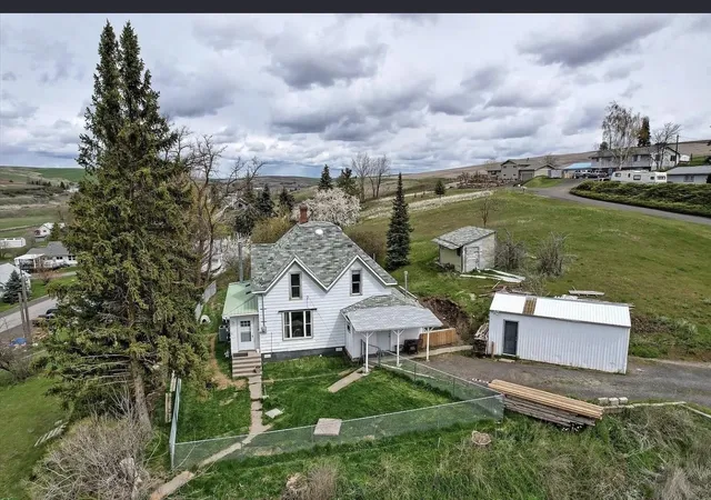 Photo 1 of Single family home for sale at 117 E 1st Street, Rosalia, WA 99170 | MLS# 202620407 | Listing updated on 2026-09-22