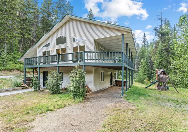 2nd image of 292 Saddle Mountain Dr, Newport, WA 99156 | MLS# 202620427