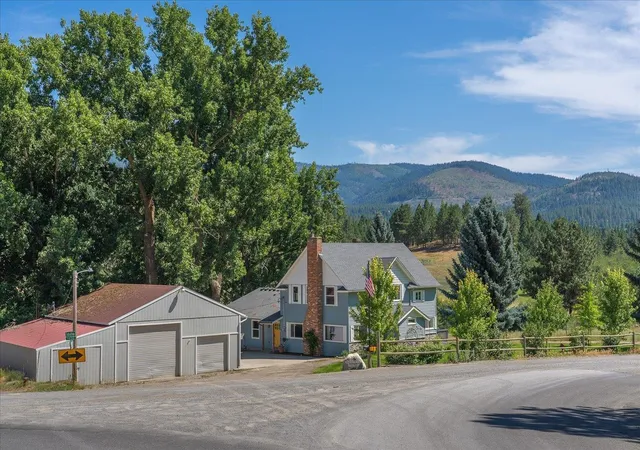Homes for sale in Liberty Lake, WA | 1424 N Idaho Rd, Liberty Lake, WA 99019 | MLS# 202620436