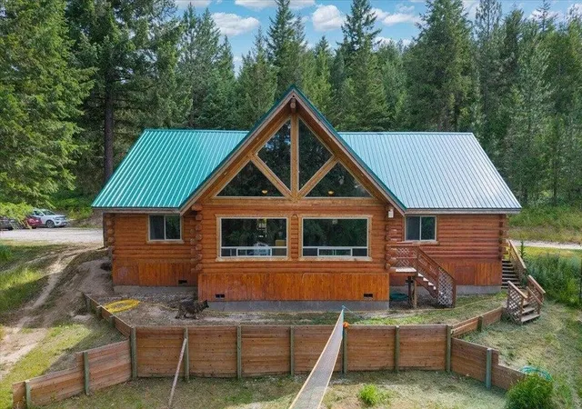 Homes for sale in Tumtum, WA | 5249 Happy Hill Rd, Tumtum, WA 99034 | MLS# 202620445