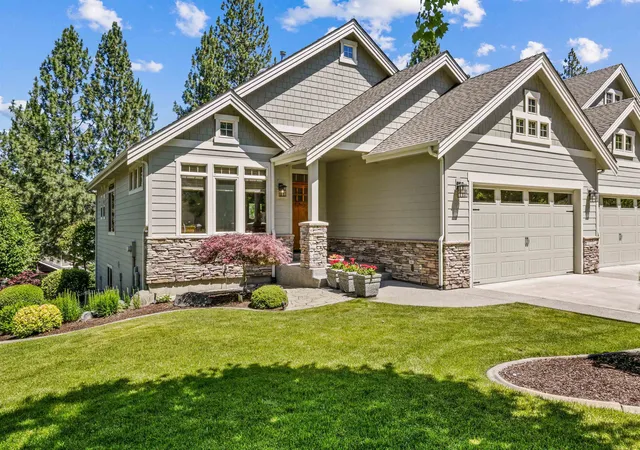 Photo 2 of Single family home for sale at 2016 W Forest Hl Ln, Spokane, WA 99218 | MLS# 202620477 | Listing updated on 2026-07-15
