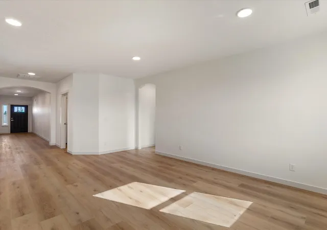 Photo 4 of Single family home for sale at 1533 W 67th Avenue, Spokane, WA 99224 | MLS# 202620504 | Listing updated on 2026-08-08