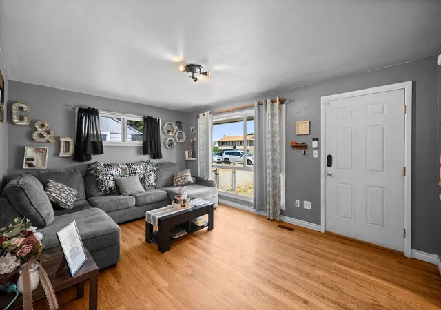 Photo 4 of Single family home for sale at 3018 N Nora Ave, Spokane, WA 99207 | MLS# 202620525 | Listing updated on 2026-09-20