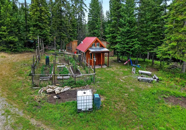 Homes for sale in Newman Lake, WA | 14408 N Mountain View Ln, Newman Lake, WA 99025 | MLS# 202620527
