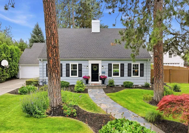 Photo 2 of Single family home for sale at 1204 E Overbluff Rd, Spokane, WA 99203 | MLS# 202620534 | Listing updated on 2026-09-16