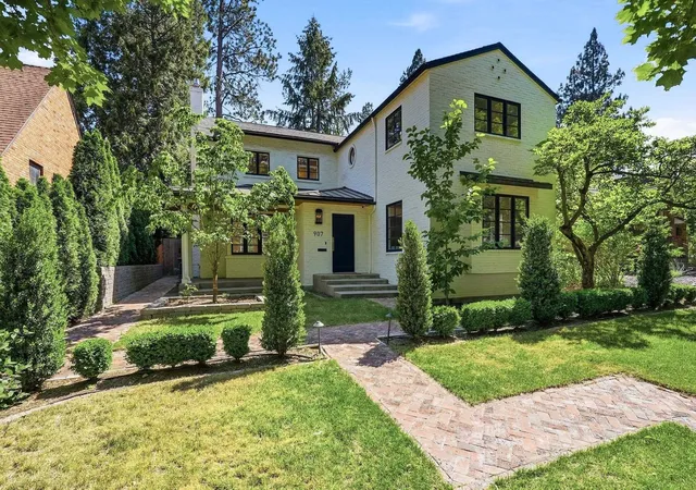 Photo 2 of Single family home for sale at 907 W 20th Avenue, Spokane, WA 99203 | MLS# 202620538 | Listing updated on 2026-09-12
