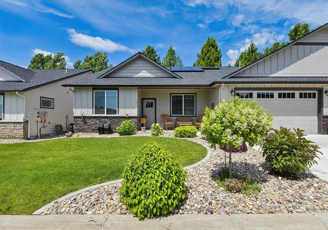 Photo 3 of Condo for sale at 1109 N Country Clb Dr, Deer Park, WA 99006 | MLS# 202620550 | Listing updated on 2026-07-27