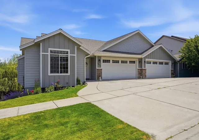 Photo 1 of Townhouse for sale at 1611 S Cochran St, Spokane, WA 99224 | MLS# 202620553 | Listing updated on 2026-08-22